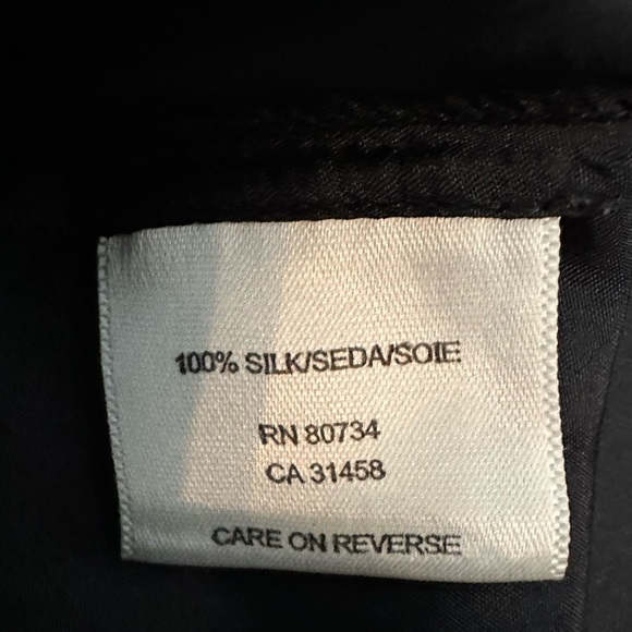 BCBG Max Azria 100% Silk Tunic Black Tan Paisley, Size Medium - Picture 5 of 7